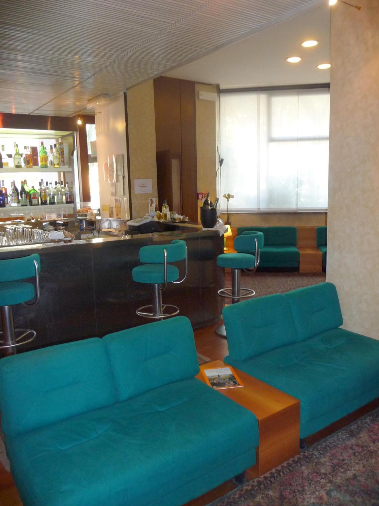 Hotel Cristallo อูดิเน ภายนอก รูปภาพ