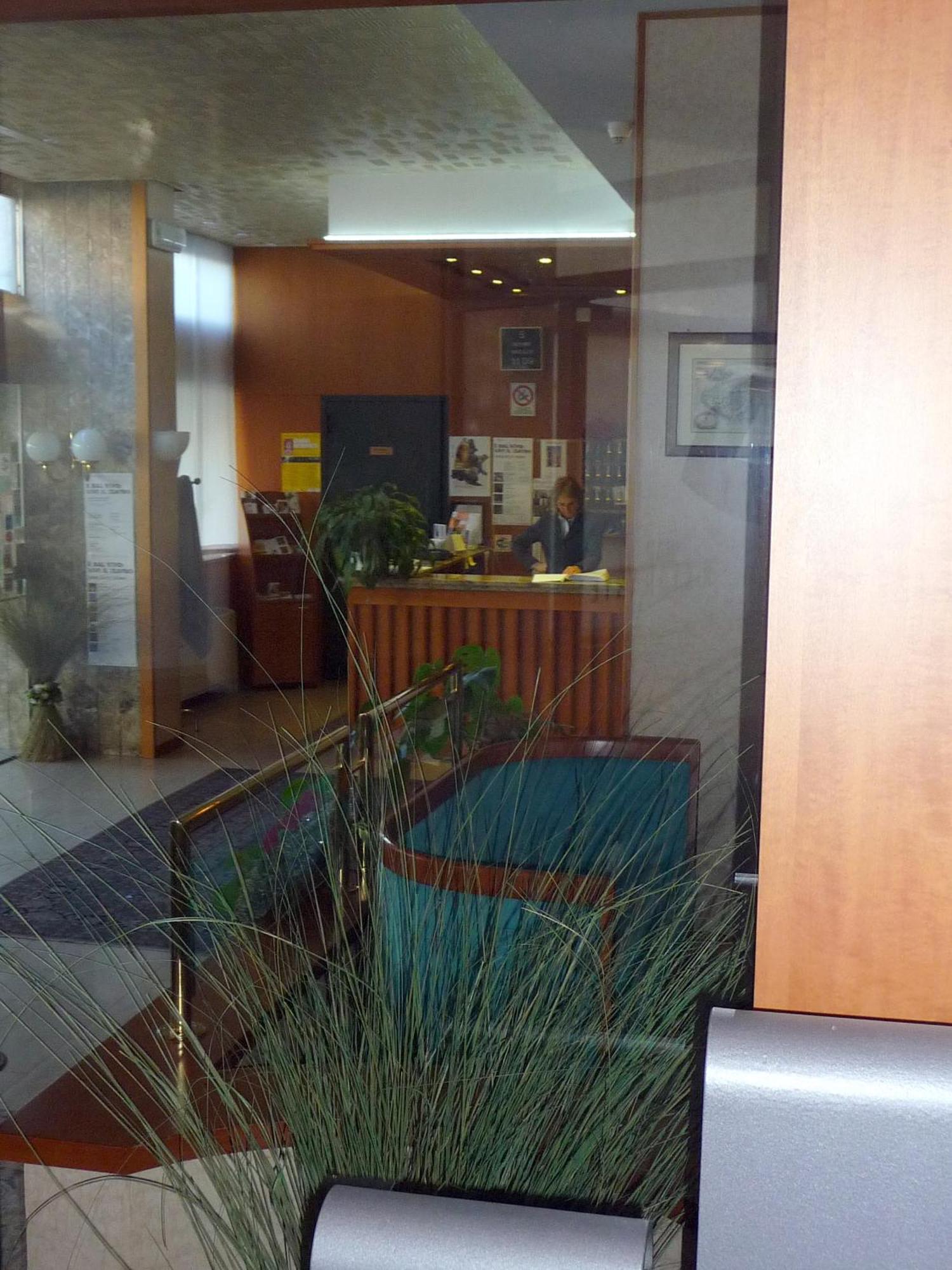 Hotel Cristallo อูดิเน ภายนอก รูปภาพ